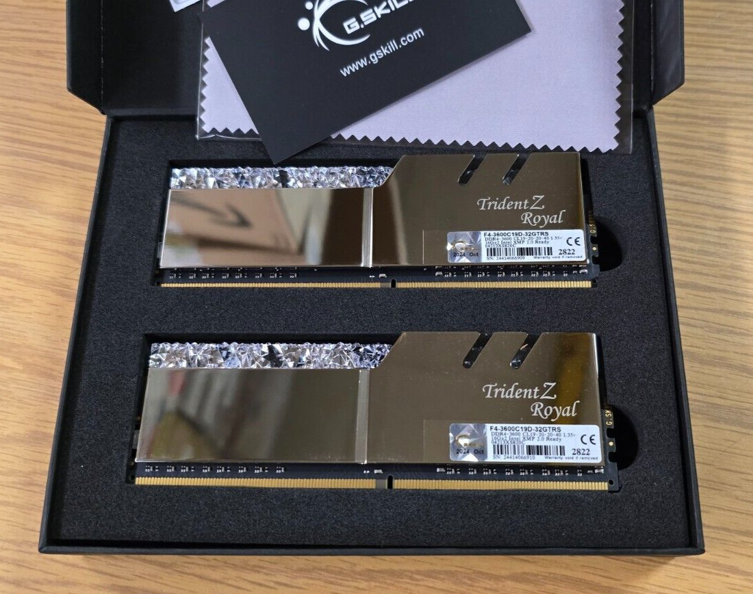 Memoria Ram Ddr4 32gb Ram Trident Z Royal Silver RGB 16GB