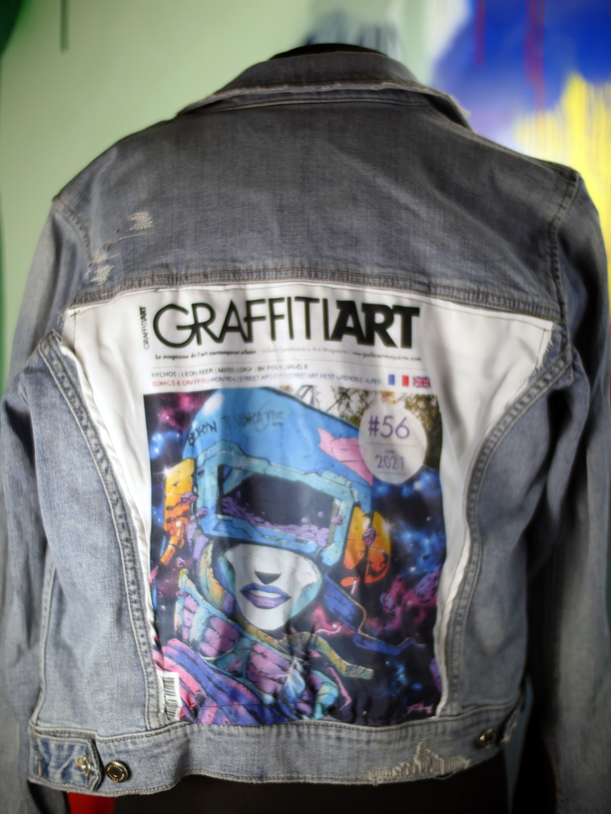 Graffiti magazine jacket - image 2