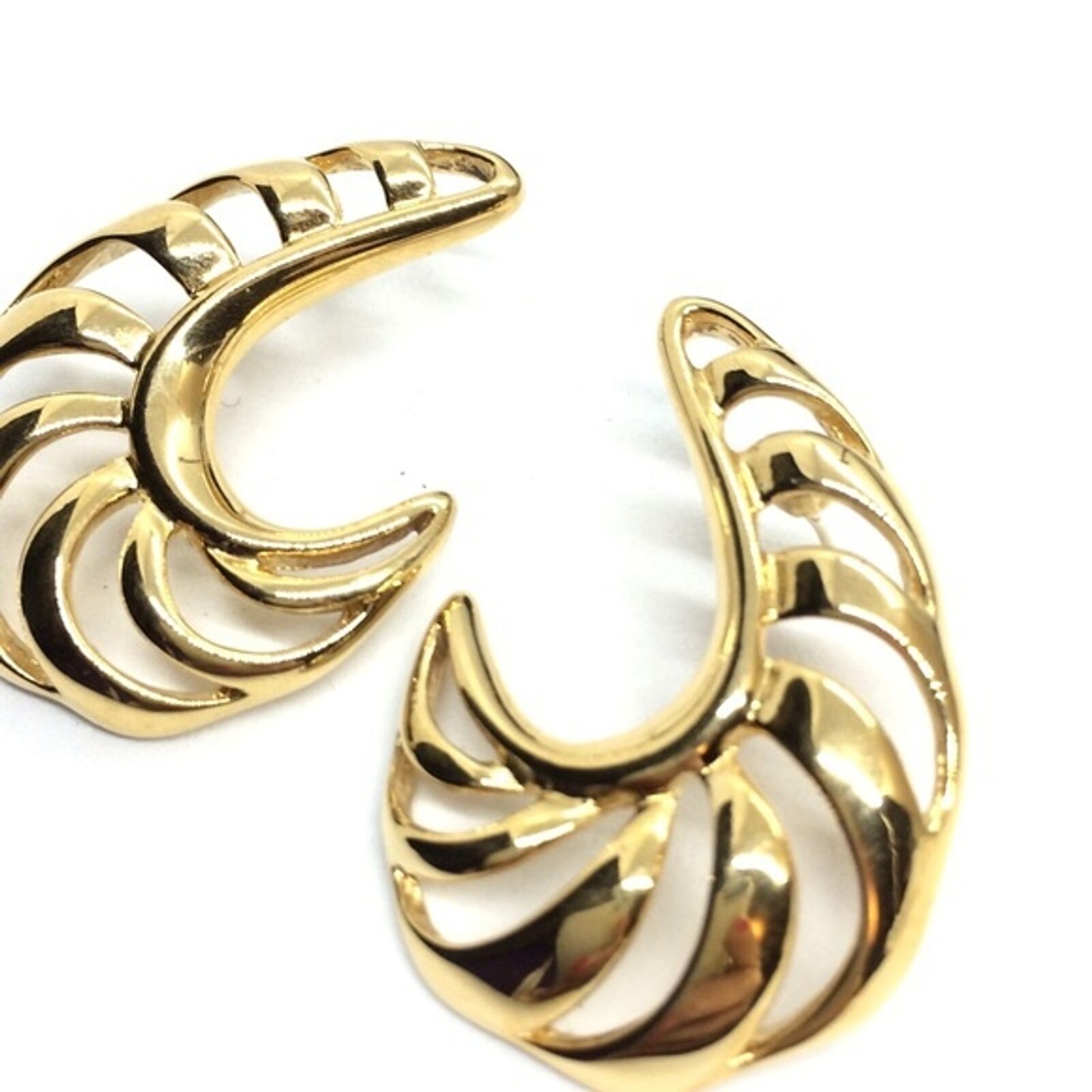 VINTAGE 80S NAPIER EARRINGS CRESCENT HOOP GOLD TO… - image 7