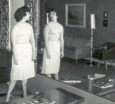 Living Room Lady MCM Real Photo Mirror Coffee Table Ashtray 3.5 x 3.5 VTG 1960s 