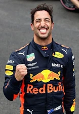 BIG 420mm DANIEL RICCIARDO F1 FORMULA ONE MOTOR RACING CAR DRIVER POSTER,BARGAIN