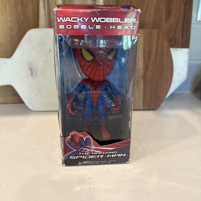 2012 Funko Marvel Movie 6 Inch Bobble Head Figure : Wacky Wobbler SPIDER-MAN