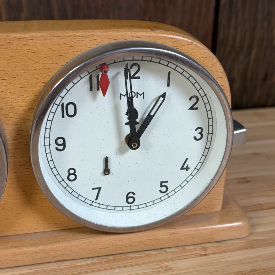 Vintage 1950s Wooden MOM Chess Clock Timer - Needs Service - Image 3 of 4
