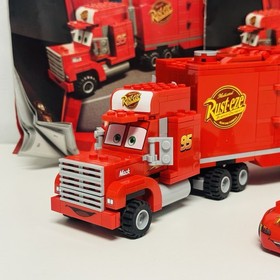 Lego 8486 - CARS MACK "MACK'S TEAM TRUCK" Disney Pixar Cars 2 2011 - COMPLETE