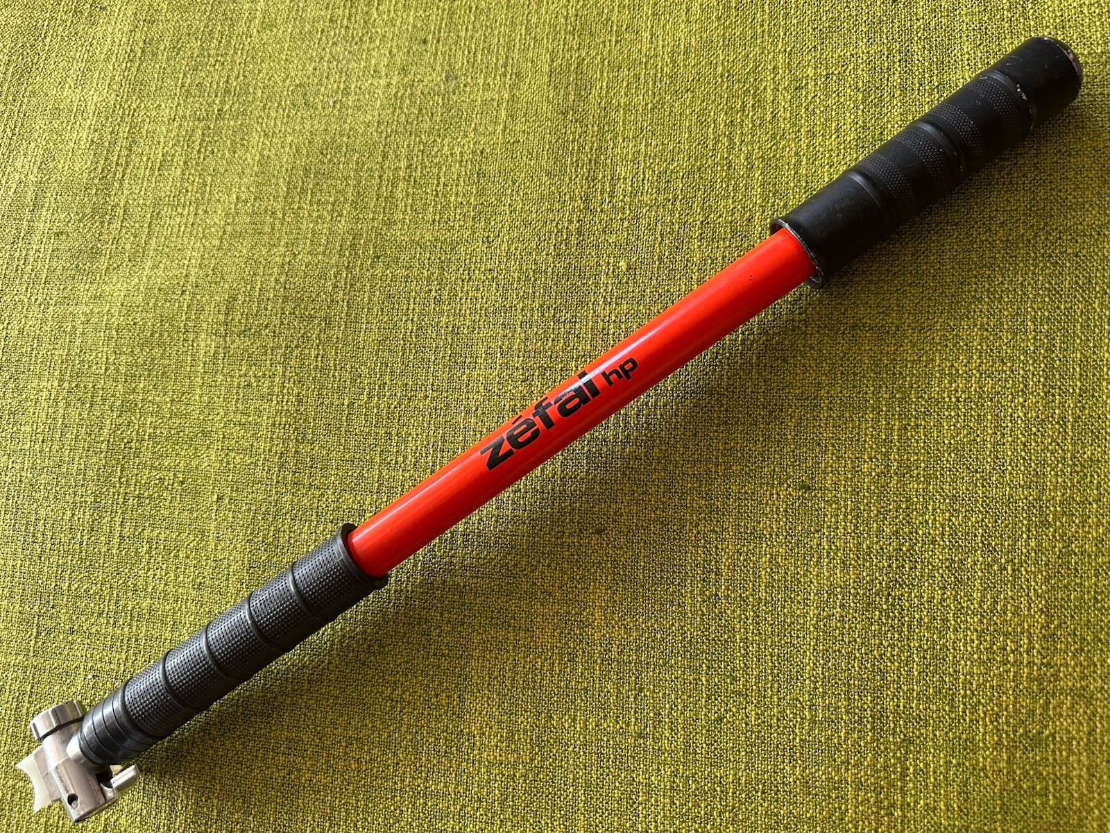 17” Vintage ZEFAL Zéfal HP PRESTA Frame Pump RED Low Miles GENTLY USED Works!