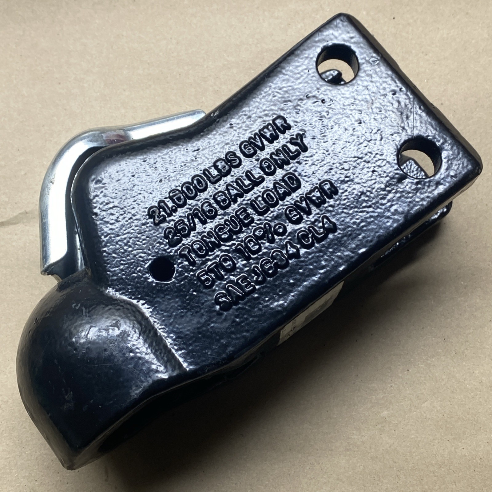 DEMCO 15791-81 - METAL LATCH CAST COUPLER