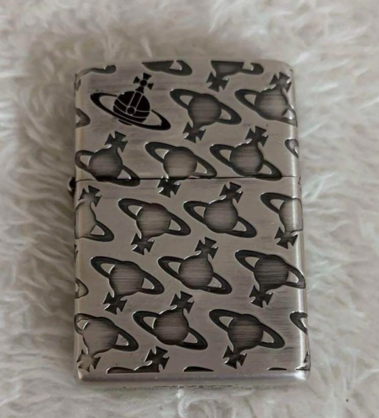 Vivienne Westwood Zippo OUTSTANDING ORB Oil Lighter Silver w/Box