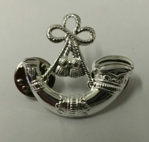 Insignes militaires de collection coiffures