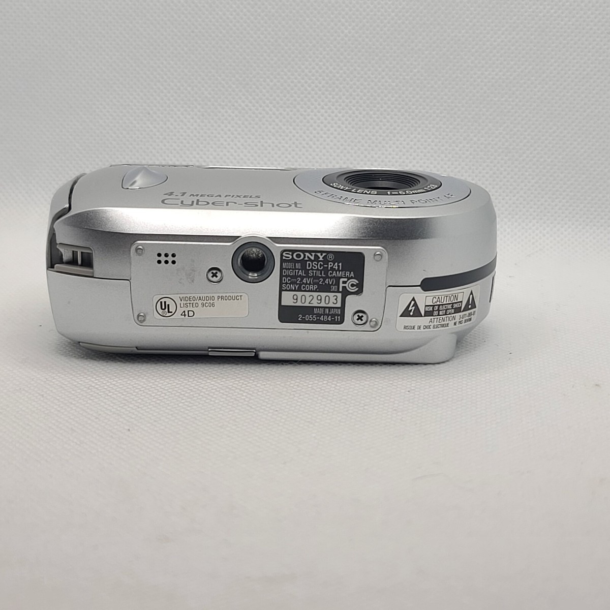 SONY Cyber-shot 4.1MP MPEG Movie VX Smart Zoom DSC-P41 Camera