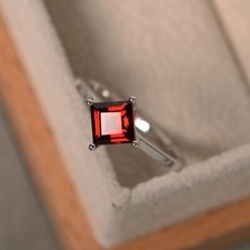 1.50 Ct Princess Cut Natural Garnet Engagement Ring 925 Sterling Silver Size 5