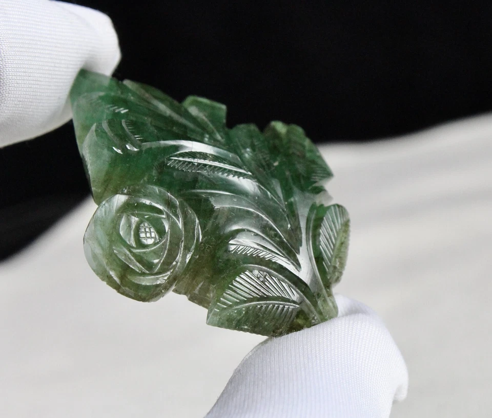 Certified Natural 103.40 Ct Zambia Emerald Carved Leaf Big Gemstone For Pendant - Image 4 of 4