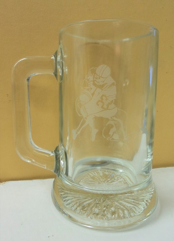 UNIQUE 1970's Heavy Tankard Glass Mug Football Players Etched - 
