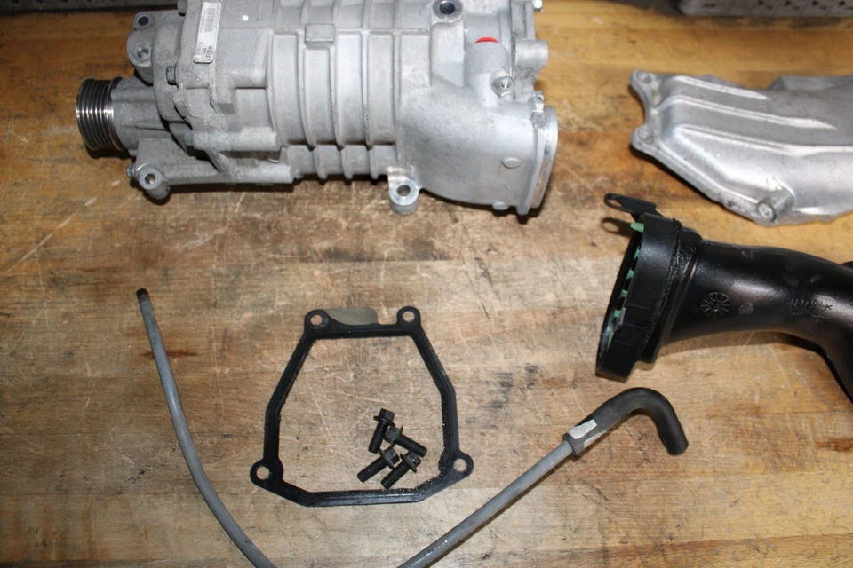 02-06 Mini Cooper S R52 R53 1.6L OEM Supercargador Conjunto ACTUALIZADO 117159-10 Foto 4 de 4