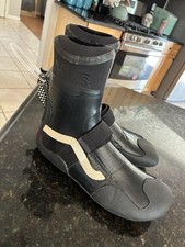 Surf Boot Hi 3mm Black Neoprene Surf Boots Men s 8 / Women s 9.5 Vans