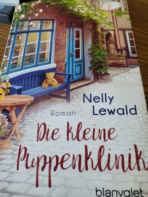 Die kleine Puppenklinik von Nelly Lewald 