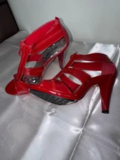 Delicacy Women’s Red Patent High Heel Sandals Size 7 – Peep Toe – Zip Front – Se