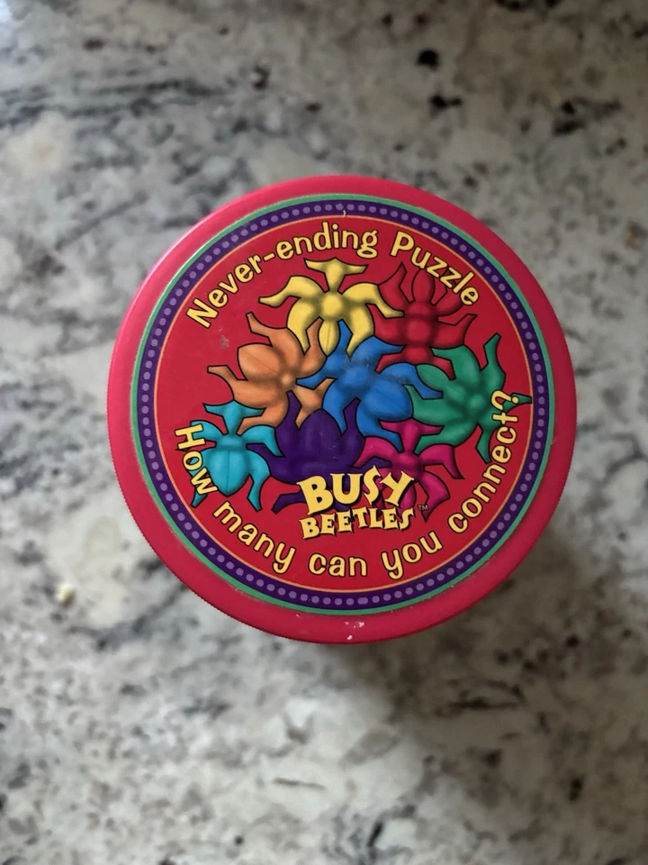 1996 Busy Beetles Never Ending Puzzle Interlocking Pieces Vintage 63/64 Pieces. - Image 3 of 3