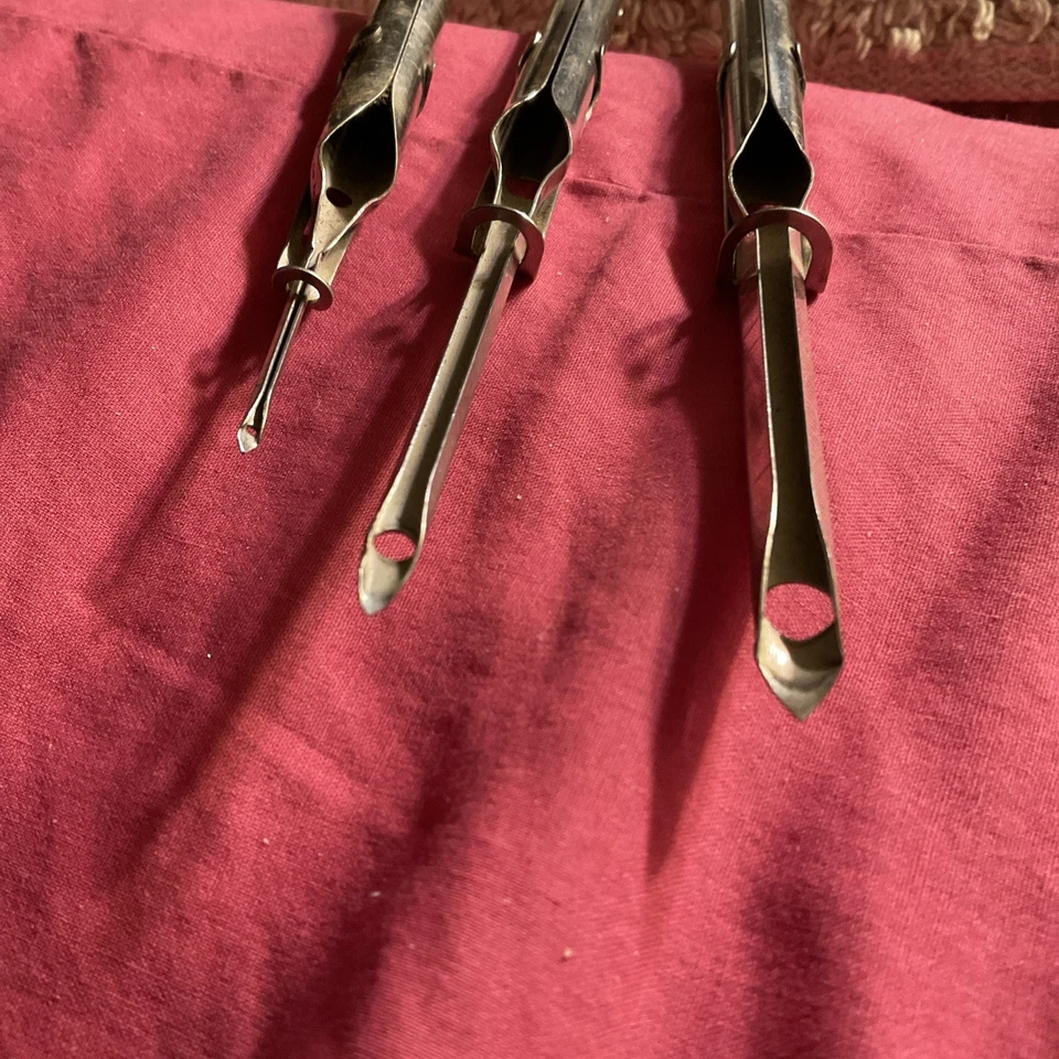 Parisian Hooked Rug Shuttle Needles 1922 3 Different Sizes. Vintage Original - Image 4 of 4