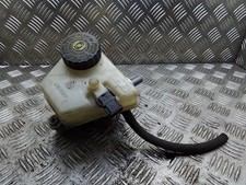 Maître-cylindre de frein Mercedes 210