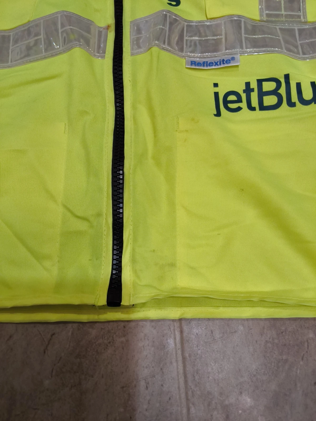 Adult JetBlue Airways Reflective Vest Tech Ops Crew Yellow Sz L - product detail image 5
