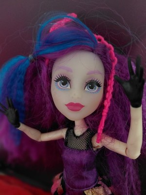 Monster High  Ari Hauntington Displayed Only With Stand 