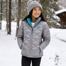 The North Face Silver Gray Goose Down Quilted Puffer Jacket Size Girls XL 18