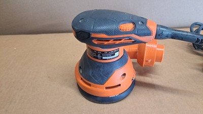 RIDGID R2601 5'' Variable-Speed Dual Random Orbital Hand Sander - Pre-owned