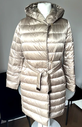 Max Mara Siberian Goose Down Jacket in Water-Repellent Satin Beige  size 38/UK 6