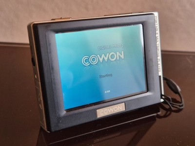 Cowon D2 MP3/Audio-/Videoplayer, 4GB, gebraucht, guter Zustand, FM Radio