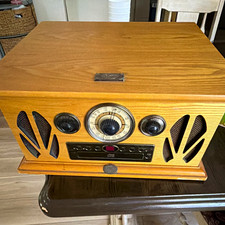 Vintage Style Wooden Record Player Turntable with AM/FM Radio, Brown