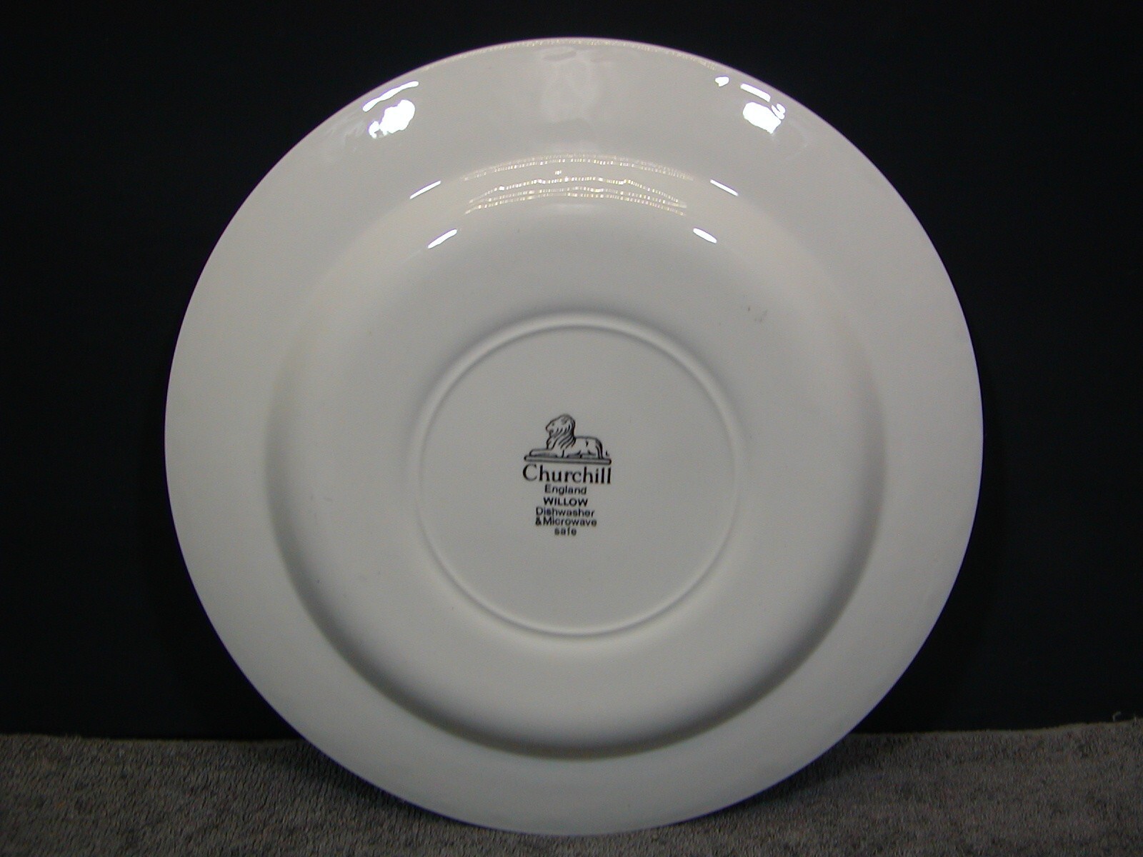 4 CHURCHILL BLUE WILLOW 10-3/8" DINNER PLATES ENGLAND