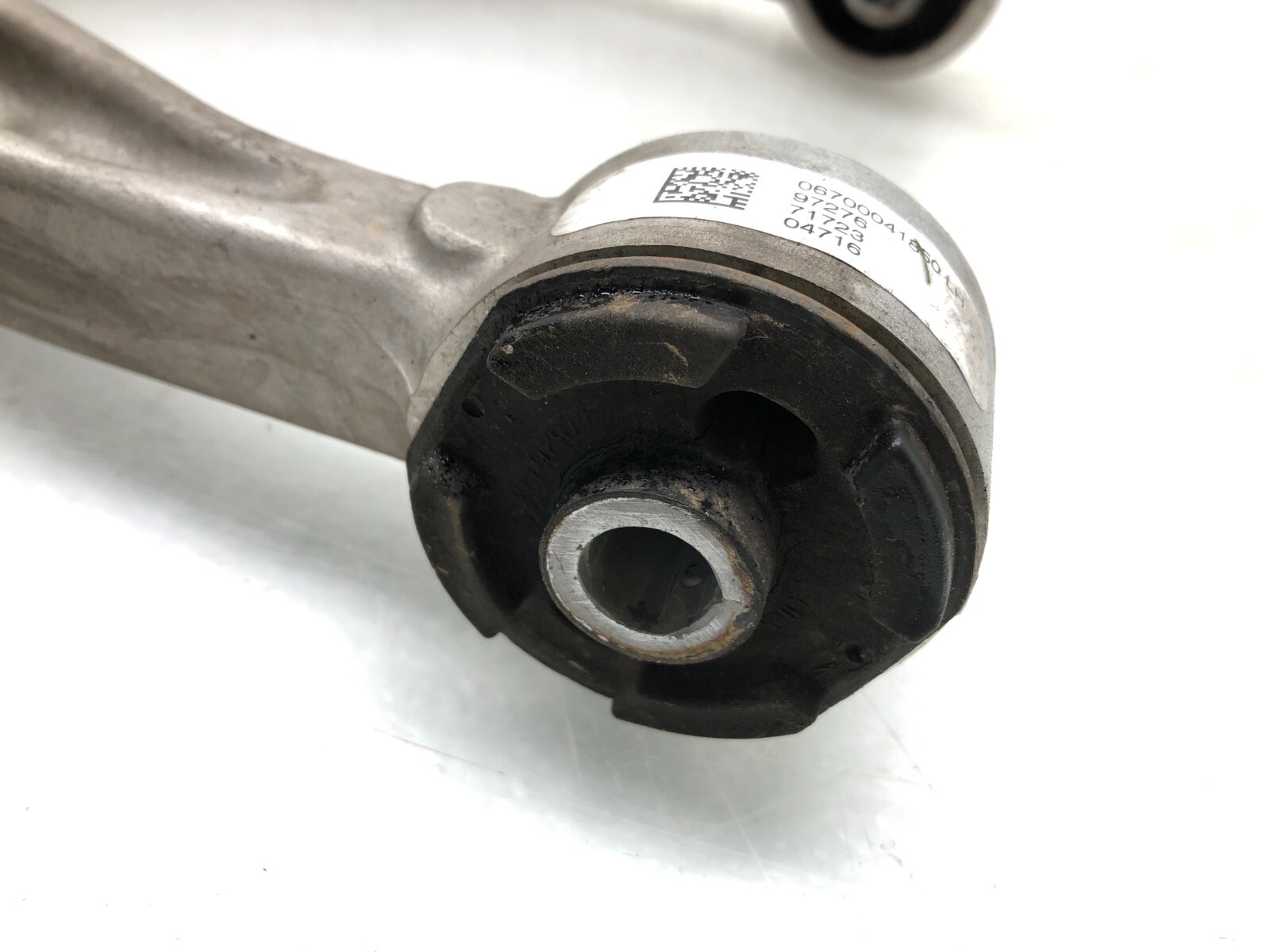 2014-2019 MASERATI GHIBLI S RWD LEFT DRIVER FRONT UPPER CONTROL ARM OEM.