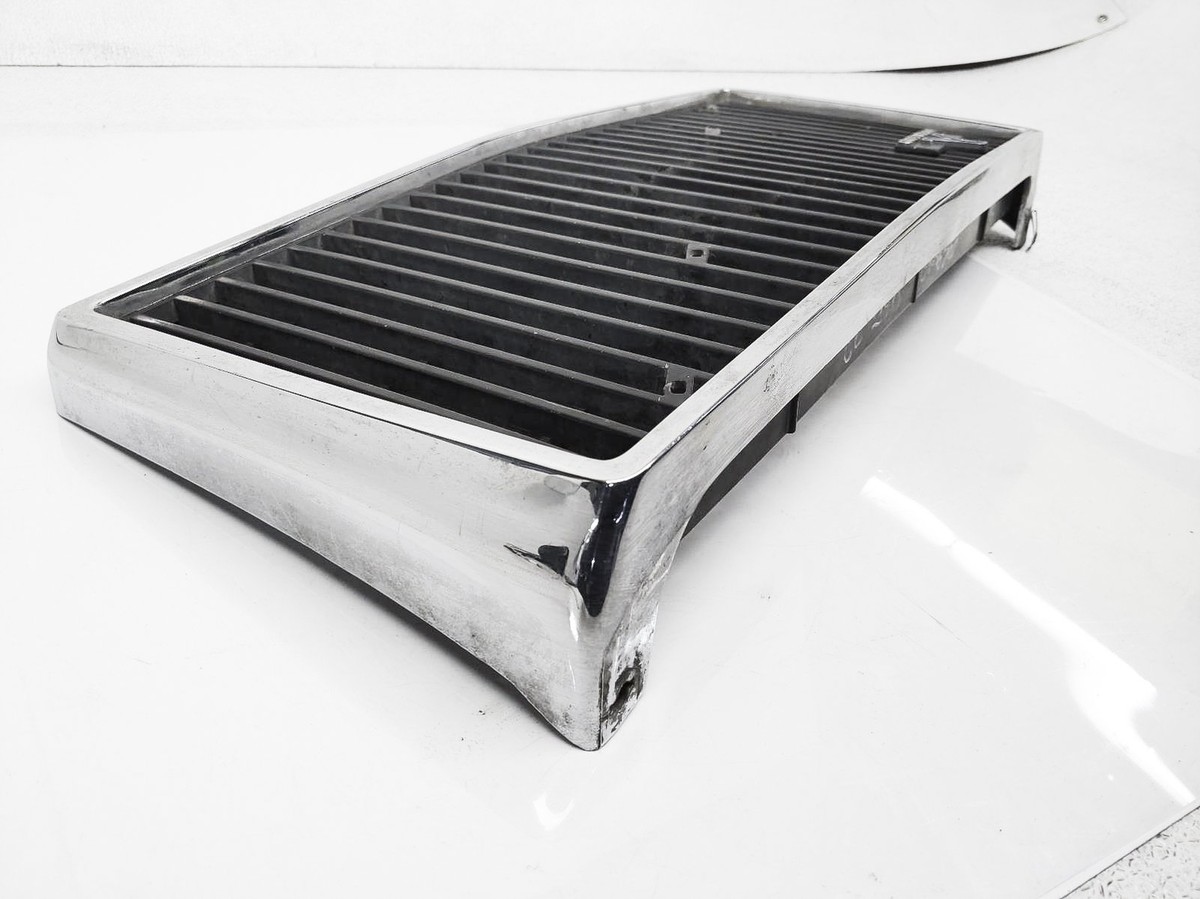 1978-1984 Volvo 240 Front Upper Grille Grill 1202250 | eBay