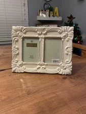Vtg Burnes white/gold trim or Nate double picture frame 3.5x5