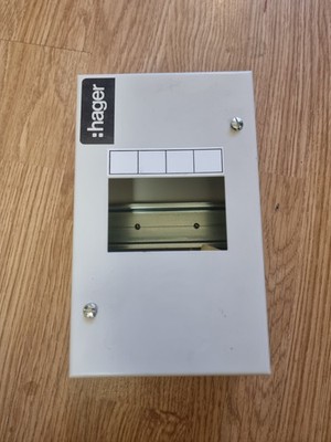 Hager 4 Modul Stahlblech Gehäuse Boxen ohne Tür