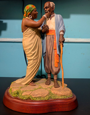 Thomas Blackshear Ebony Visions Devoted Love Limited Edition Figurine 37081