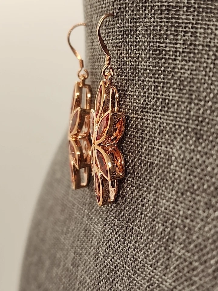 Brincos pendentes de cobre safira laranja corte marquesa criados em laboratório Timna COP774 - Imagem 3 de 4