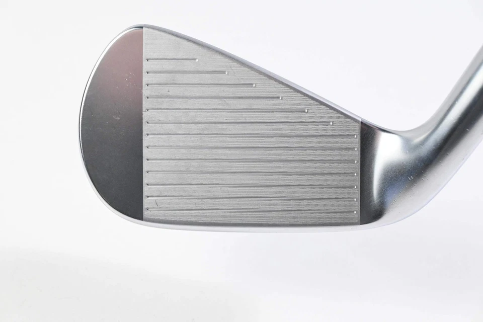 Srixon ZX Utility #4 Iron / 23 Degree / Regular Flex Recoil 95 Shaft - Image 2 of 4