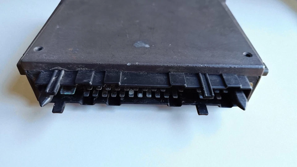 Mercedes Benz W140 500SEL 1992-1995 Bosch bajo capó módulo EGAS 009 545 9032 Foto 2 de 4