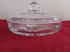 Clear Glass 3 Section Etched Leaves Covered Candy Dish