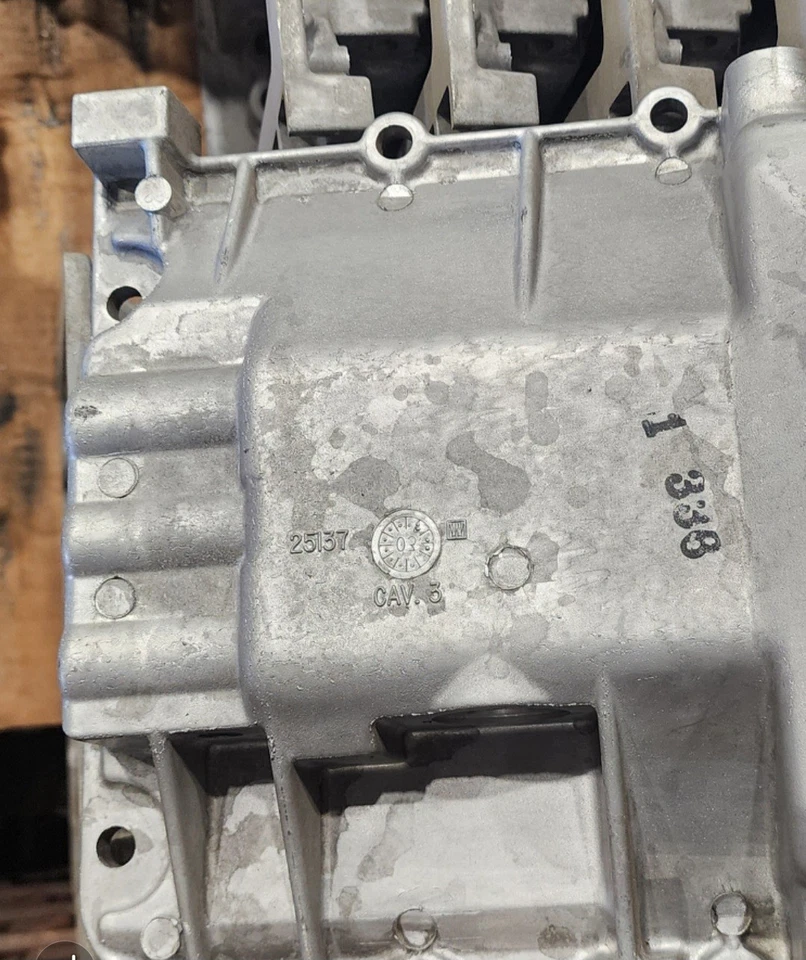 NV4500 顶盖 #25137 GM 道奇方形车身 Ram 2500 3500 — 第 2/2 张图片