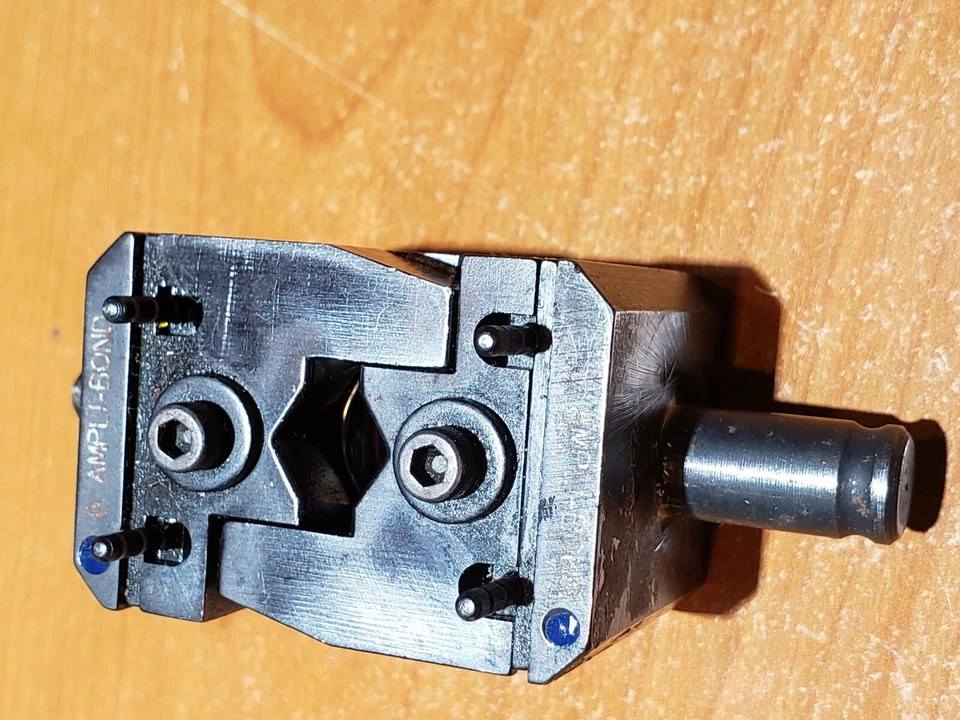 Набор обжимных обжимок AMP Tyco TE 48537-1-Y #6 Ampli-Bond Mod-Y - Изображение 3 из 4