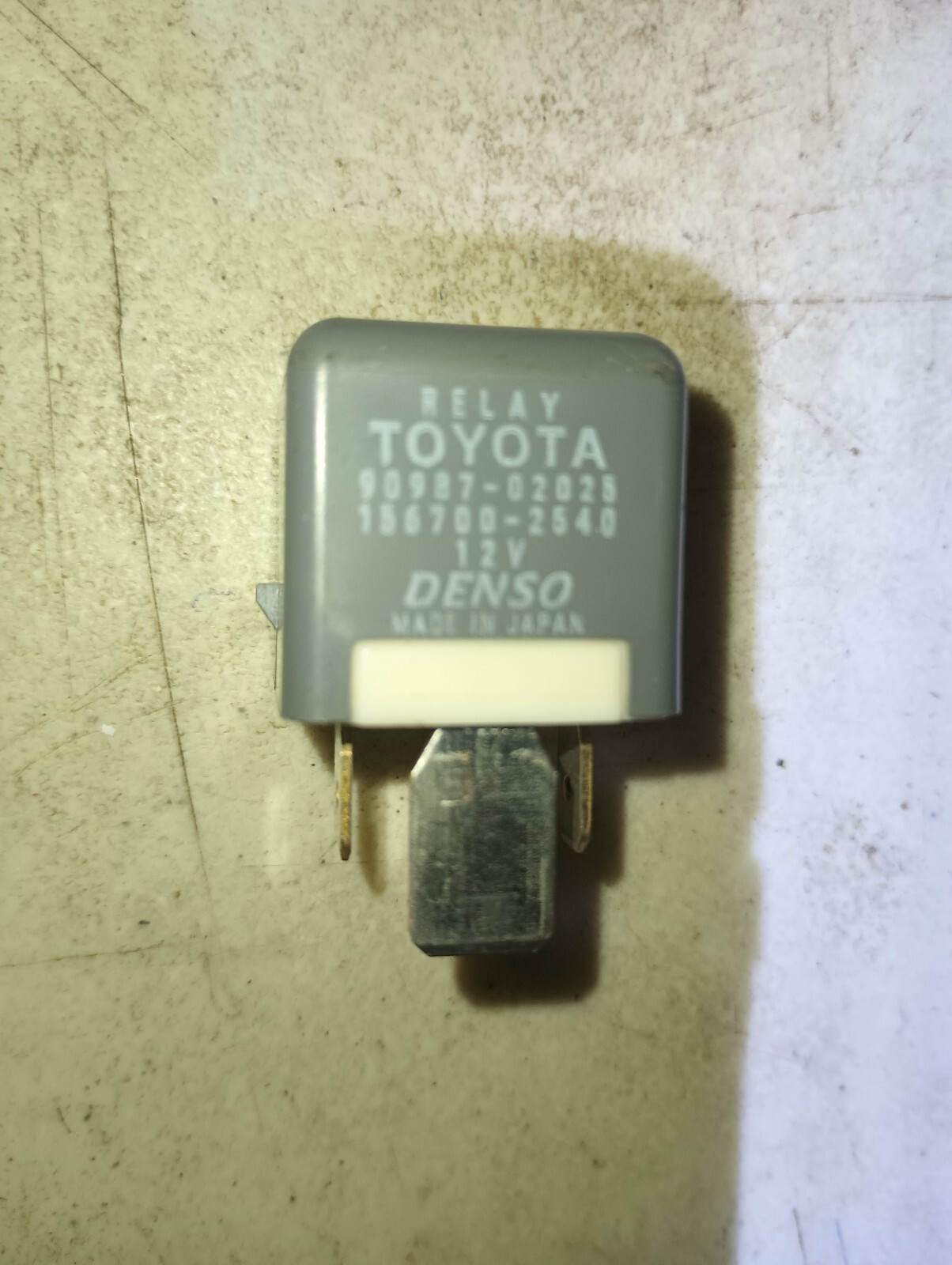 TOYOTA OEM RELAY 9098702025 TESTED 1 YEAR WARRANTY FREE SHIPPING