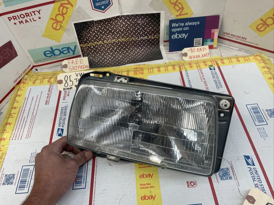 FARO DERECHO PASAJERO VW VOLKSWAGEN JETTA 85-92 NUEVO fabricante de equipos originales con soporte de montaje Foto 3 de 4