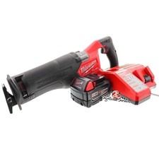 New Milwaukee 2821-20 M18 18V FUEL SAWZALL Cordless Reciprocating Saw 5.0 Ah Kit