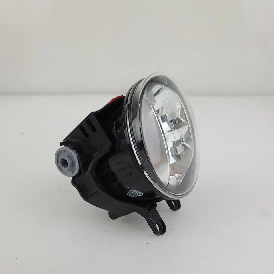 2015 - 2019 Fits Toyota Land Cruiser Left Driver LED Fog Lamp Fog Light - Image 4 of 4