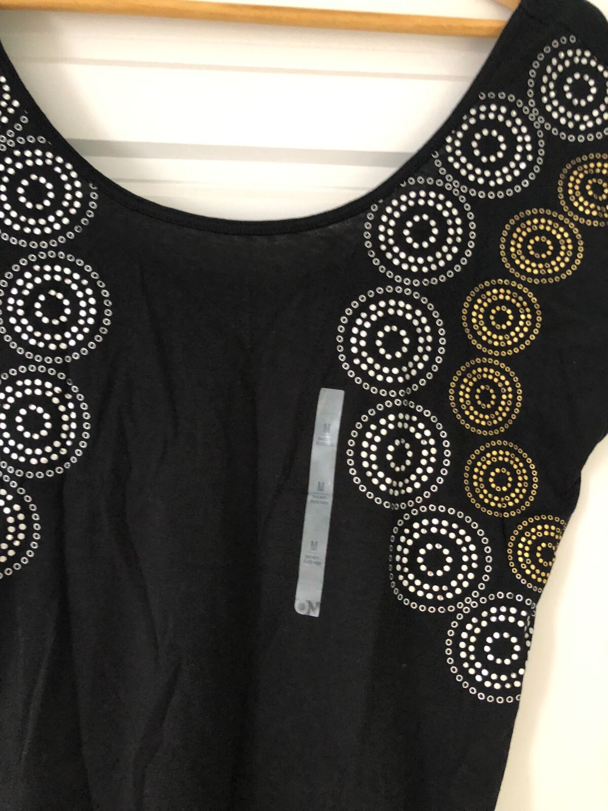 NOW Ladies Scoop Neck Black Top - Size M - 5+ items free AU post - NWOT