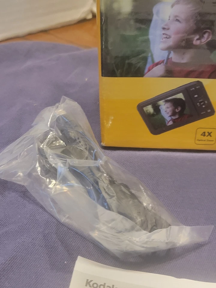 VINTAGE RED KODAK PIXPRO FZ43 16.0MP COMPACT DIGITAL CAMERA  WORKING  - Image 3 of 4