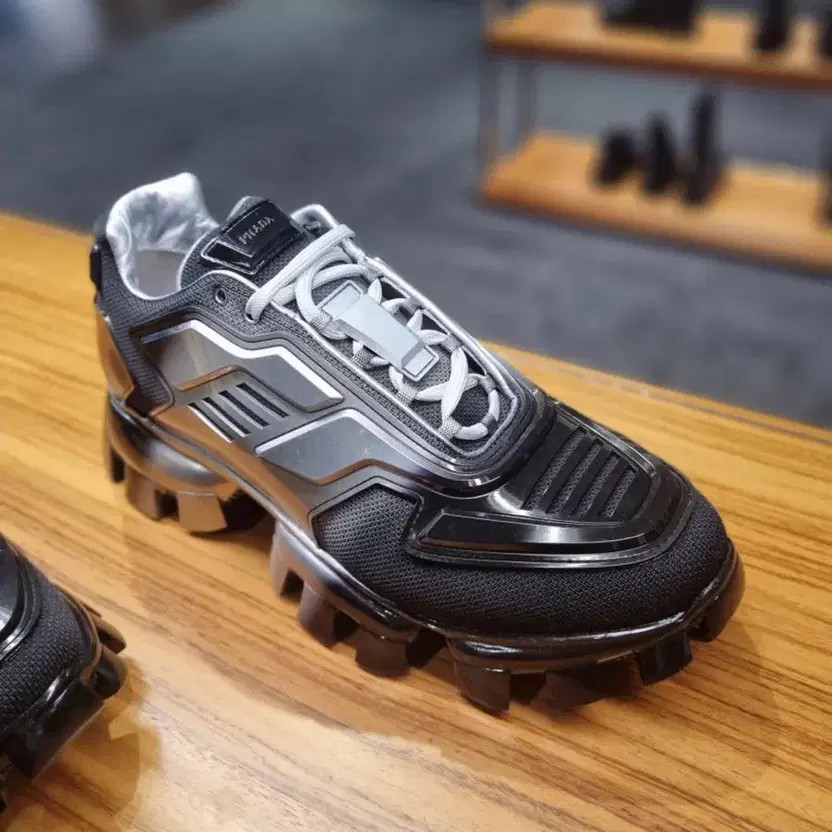 Prada Men's Cloudbust Thunder Silver Sneakers 270 - New in Box thumbnail 9