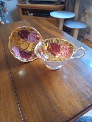 2 Queen Ann Gold und Rosa Rosen Bone China Teetassen Selten